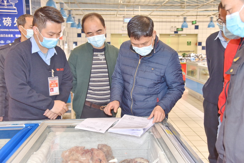 最新冷冻食品疫情动态，自然美景下的探索与挑战